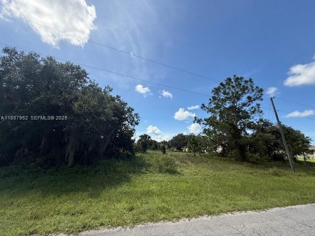 На продажу: $25,000 (0.23 acres)