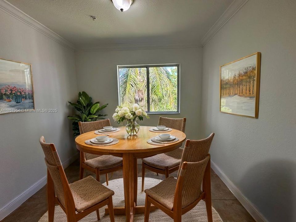 На продажу: $309,000 (3 спален, 2 ванн, 1218 Квадратных фут)