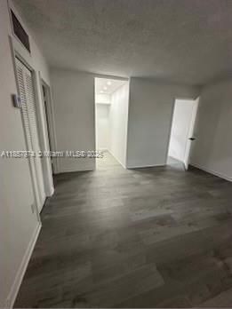 合同活跃: $1,299,000 (0 贝兹, 0 浴室, 0 平方英尺)