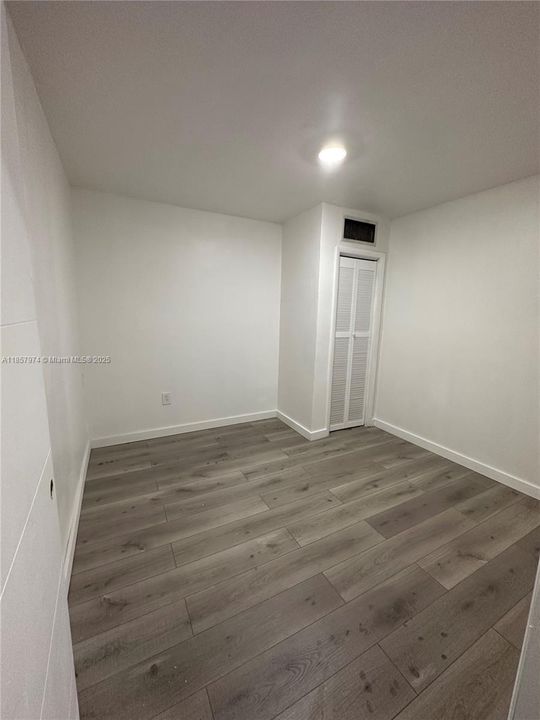 合同活跃: $1,299,000 (0 贝兹, 0 浴室, 0 平方英尺)