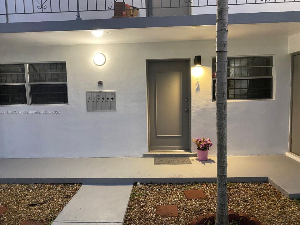 合同活跃: $1,299,000 (0 贝兹, 0 浴室, 0 平方英尺)