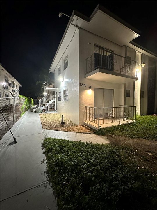 合同活跃: $1,299,000 (0 贝兹, 0 浴室, 0 平方英尺)