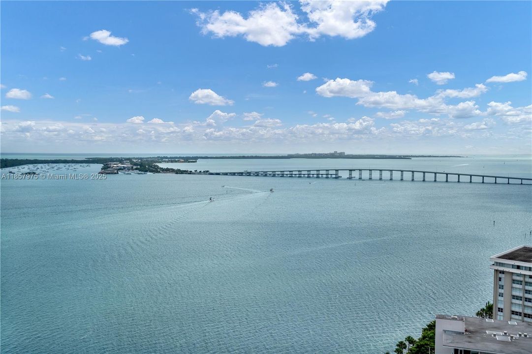 For Sale: $1,795,000 (2 beds, 3 baths, 1730 Square Feet)