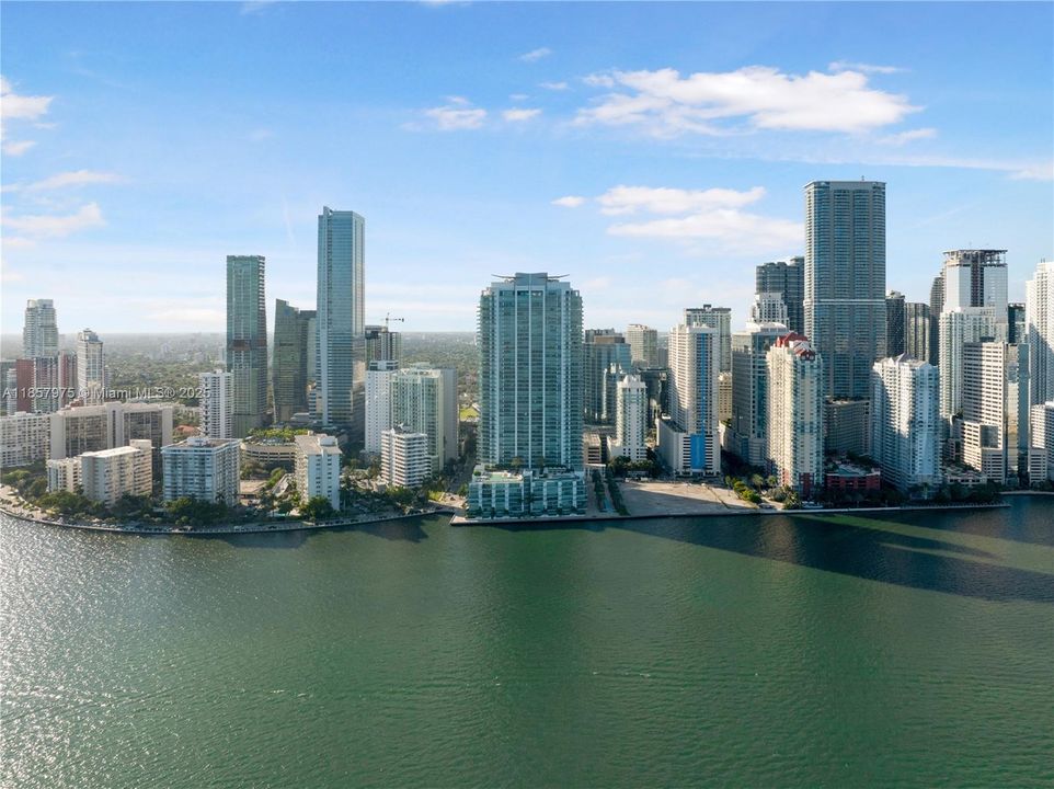 The Jade is in one of the best locations in Brickell with a high walkability index