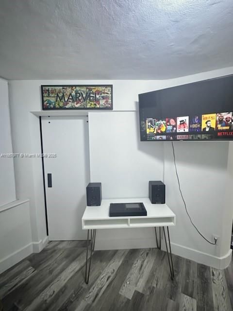 Active With Contract: $125,000 (1 beds, 1 baths, 660 Square Feet)