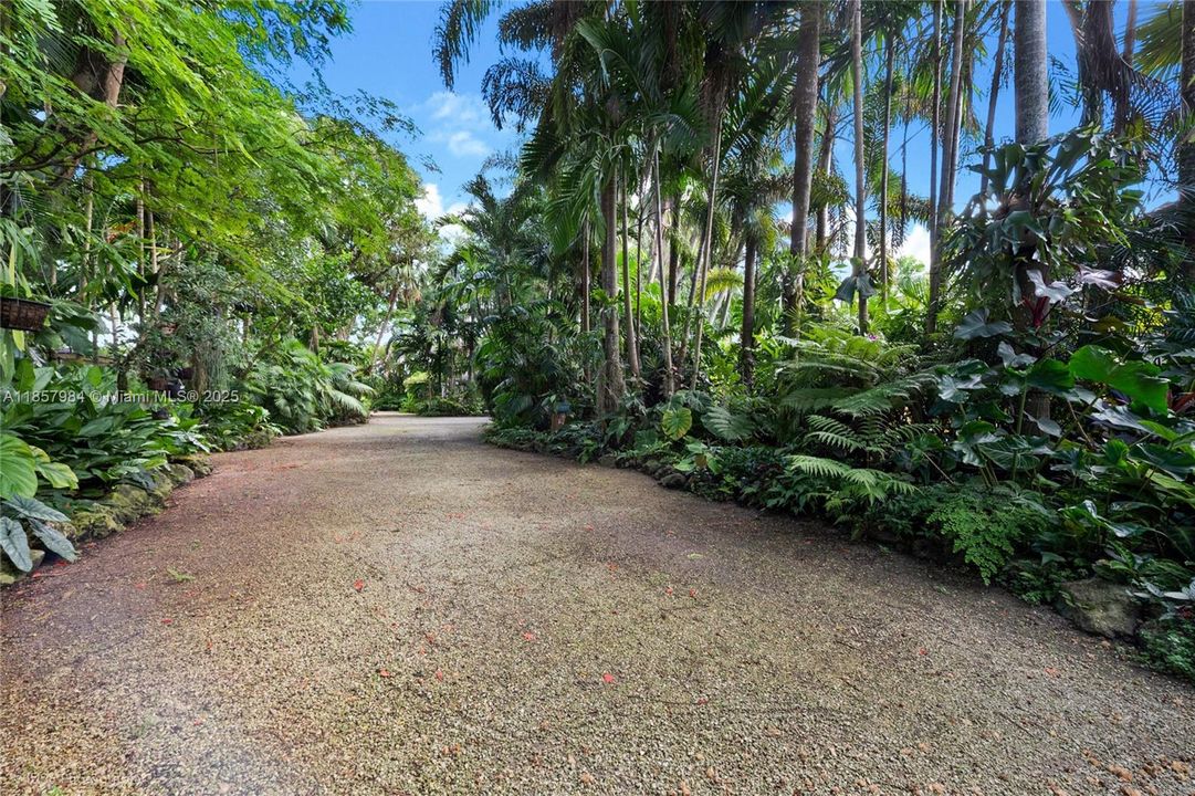 En Venta: $2,385,000 (3 camas, 2 baños, 5103 Pies cuadrados)