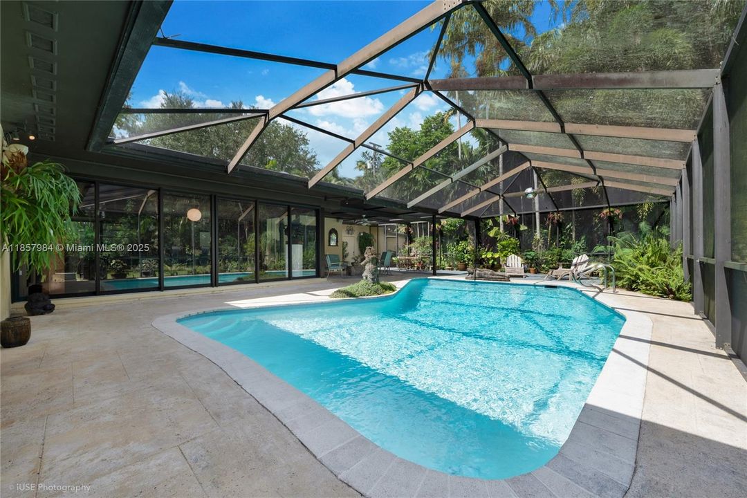 En Venta: $2,385,000 (3 camas, 2 baños, 5103 Pies cuadrados)