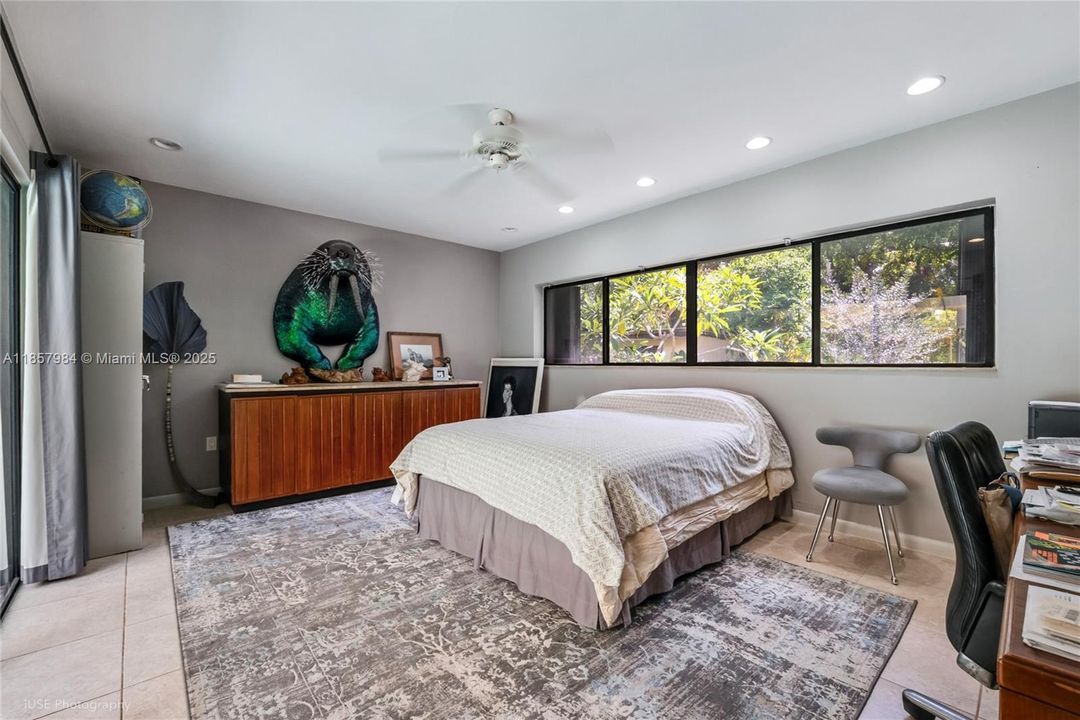 En Venta: $2,385,000 (3 camas, 2 baños, 5103 Pies cuadrados)