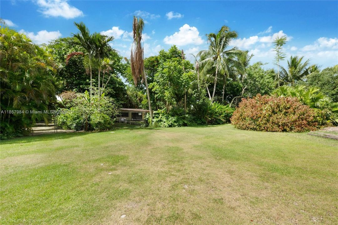 En Venta: $2,385,000 (3 camas, 2 baños, 5103 Pies cuadrados)