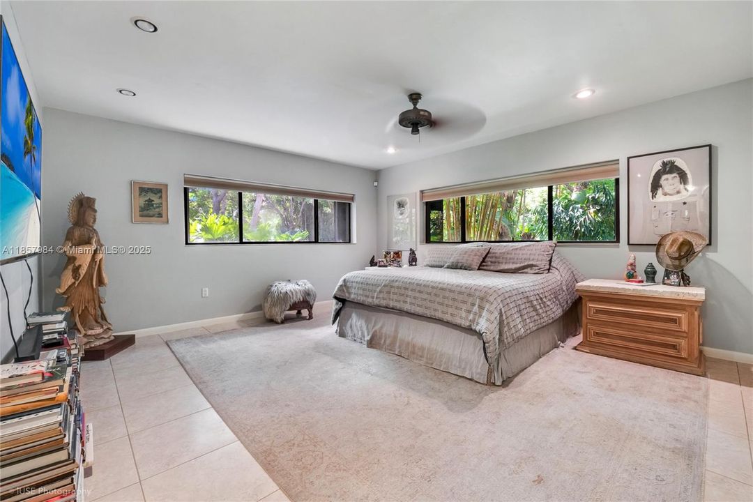 En Venta: $2,385,000 (3 camas, 2 baños, 5103 Pies cuadrados)