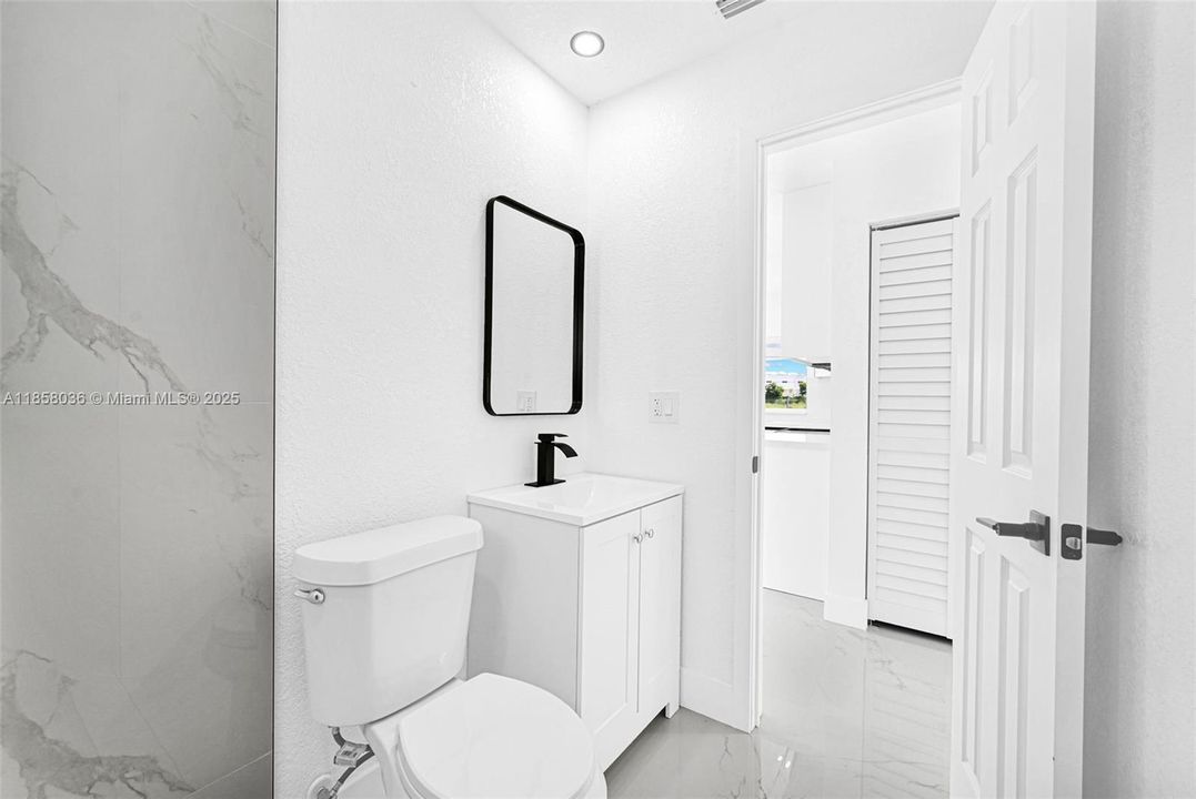 Недавно продано: $564,900 (4 спален, 2 ванн, 1012 Квадратных фут)