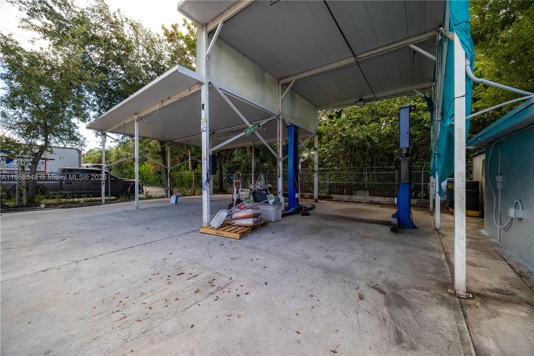 Recently Rented: $7,900 (0 beds, 0 baths, 0 Square Feet)