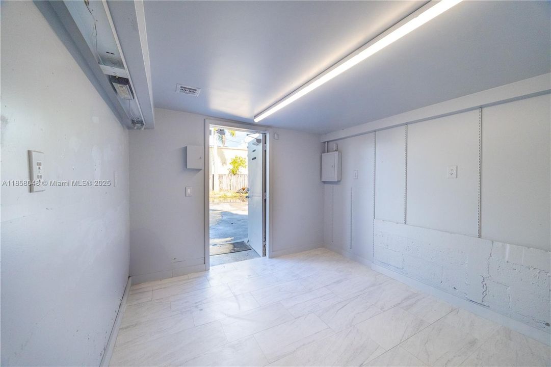 Recently Rented: $7,900 (0 beds, 0 baths, 0 Square Feet)
