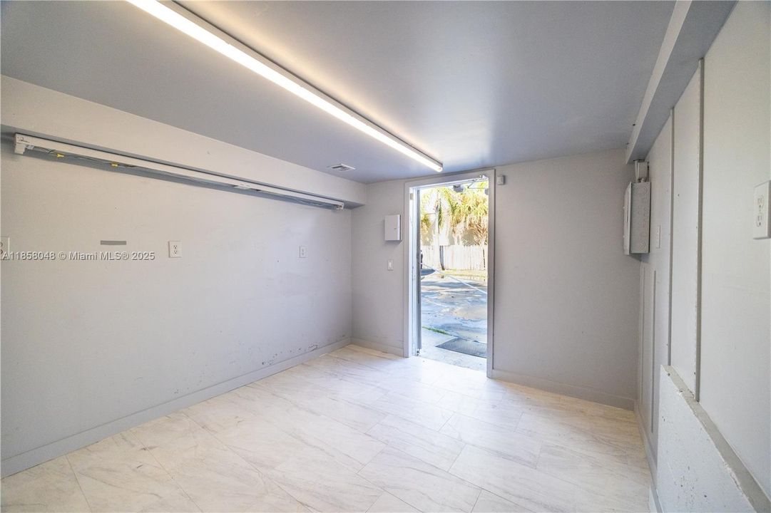 Recently Rented: $7,900 (0 beds, 0 baths, 0 Square Feet)
