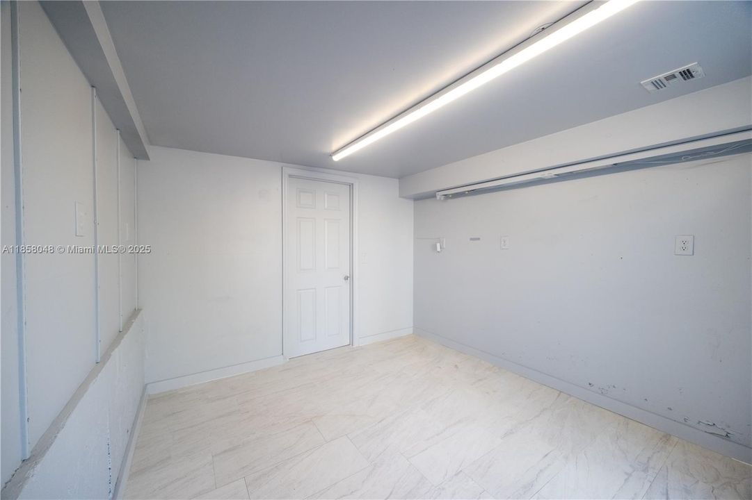 Recently Rented: $7,900 (0 beds, 0 baths, 0 Square Feet)