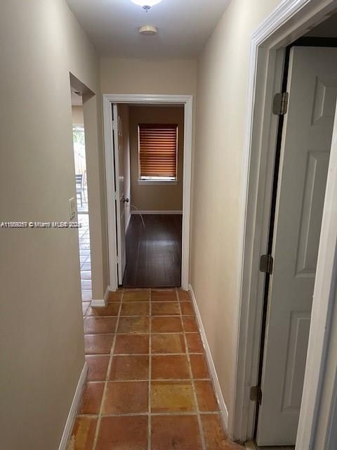 待售: $315,000 (4 贝兹, 2 浴室, 1750 平方英尺)