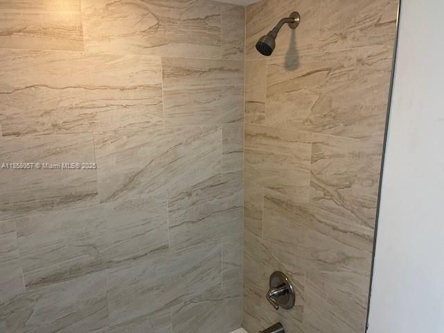 待售: $315,000 (4 贝兹, 2 浴室, 1750 平方英尺)