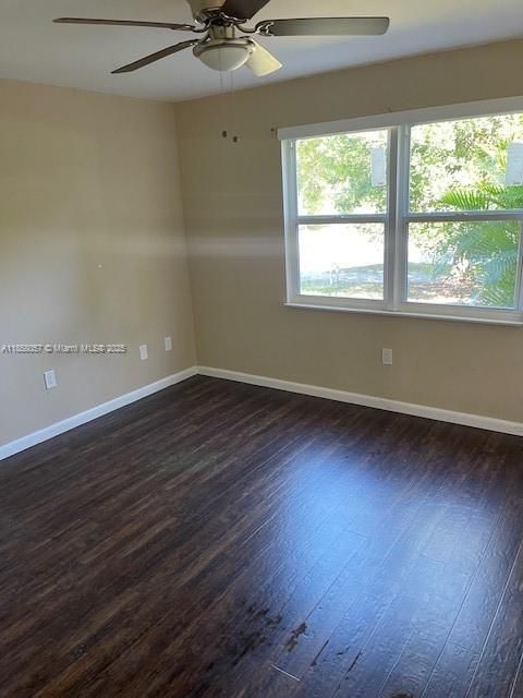 待售: $315,000 (4 贝兹, 2 浴室, 1750 平方英尺)