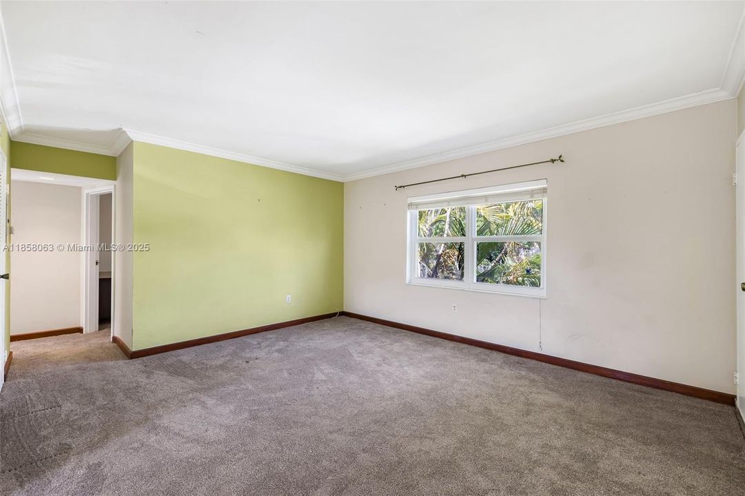 Recently Sold: $400,000 (2 beds, 1 baths, 786 Square Feet)