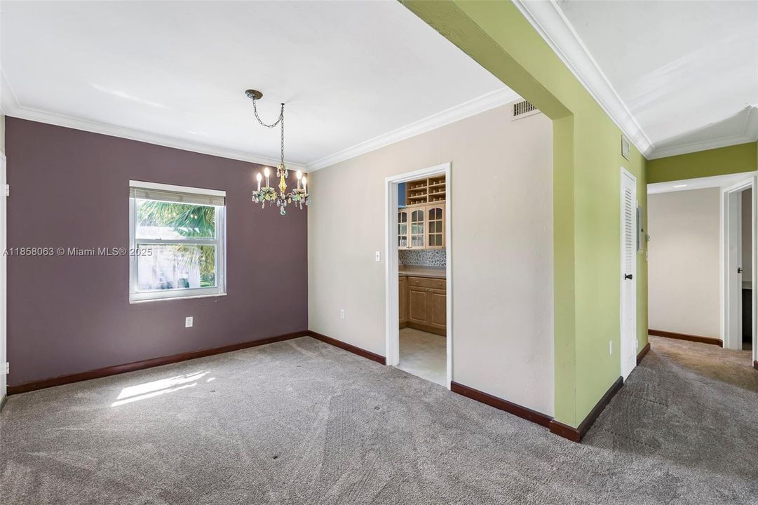 Recently Sold: $400,000 (2 beds, 1 baths, 786 Square Feet)