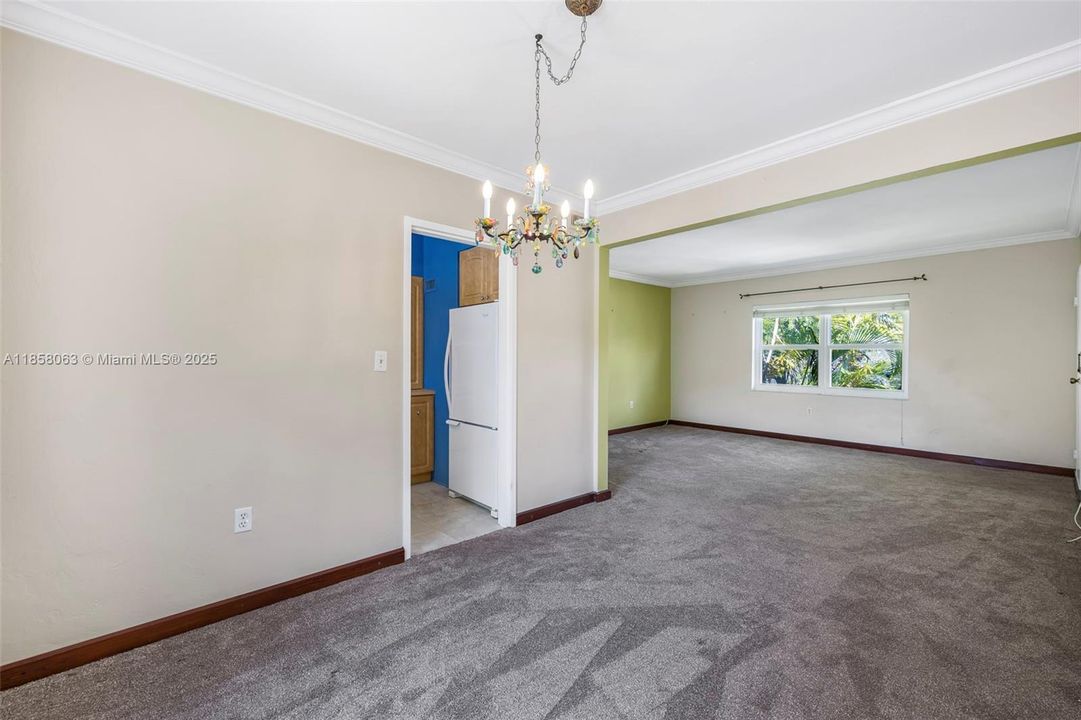 Recently Sold: $400,000 (2 beds, 1 baths, 786 Square Feet)