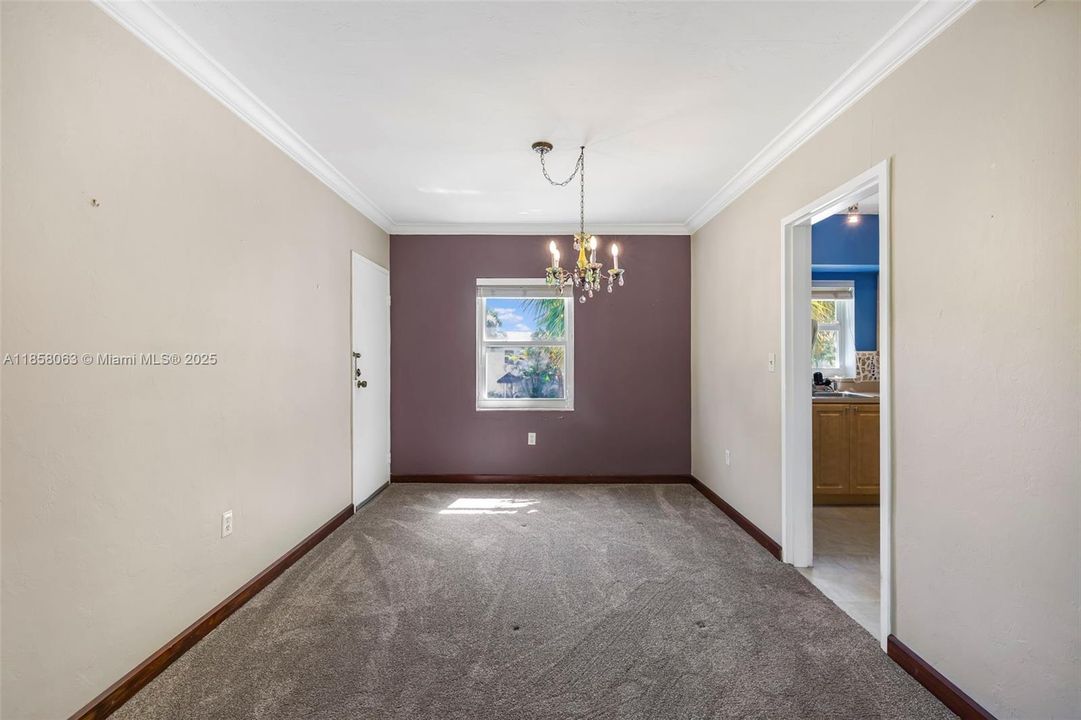 Recently Sold: $400,000 (2 beds, 1 baths, 786 Square Feet)