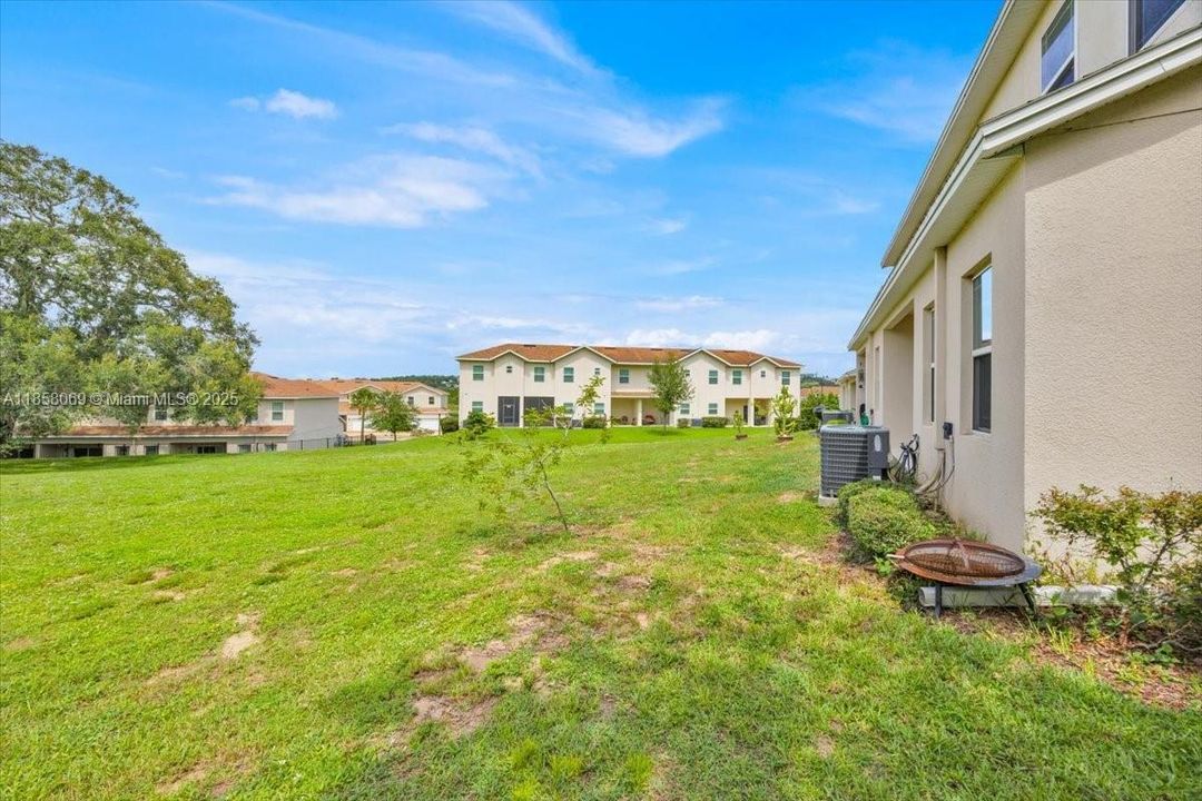 最近售出: $345,900 (3 贝兹, 2 浴室, 0 平方英尺)