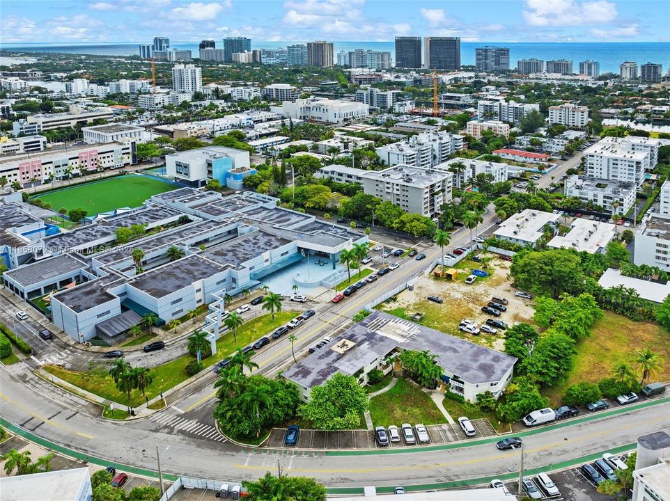 На продажу: $315,000 (1 спален, 1 ванн, 700 Квадратных фут)