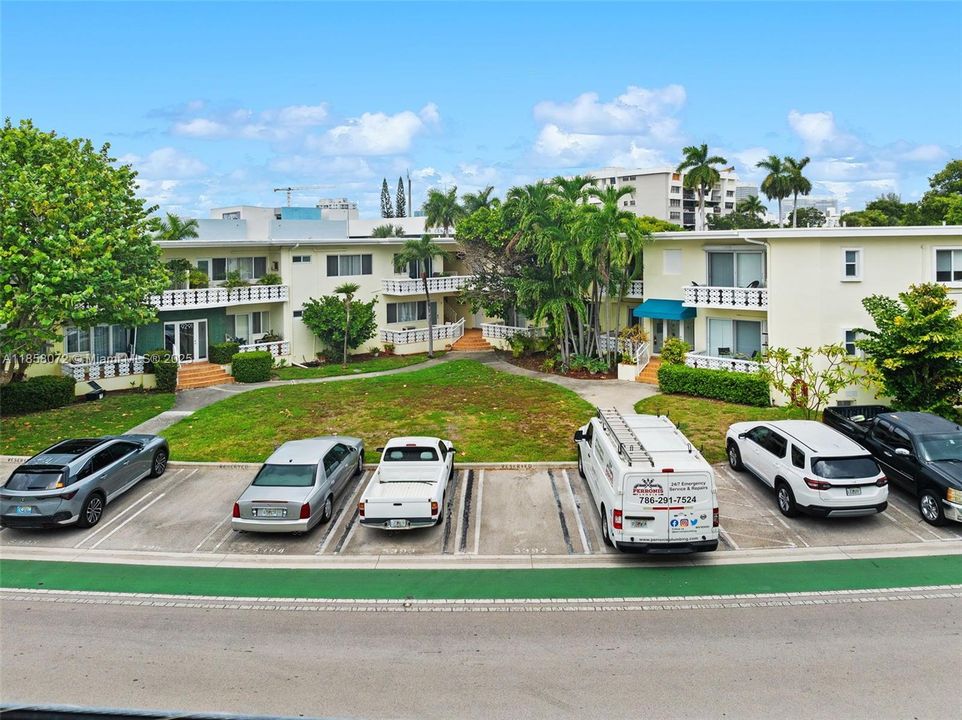 На продажу: $315,000 (1 спален, 1 ванн, 700 Квадратных фут)