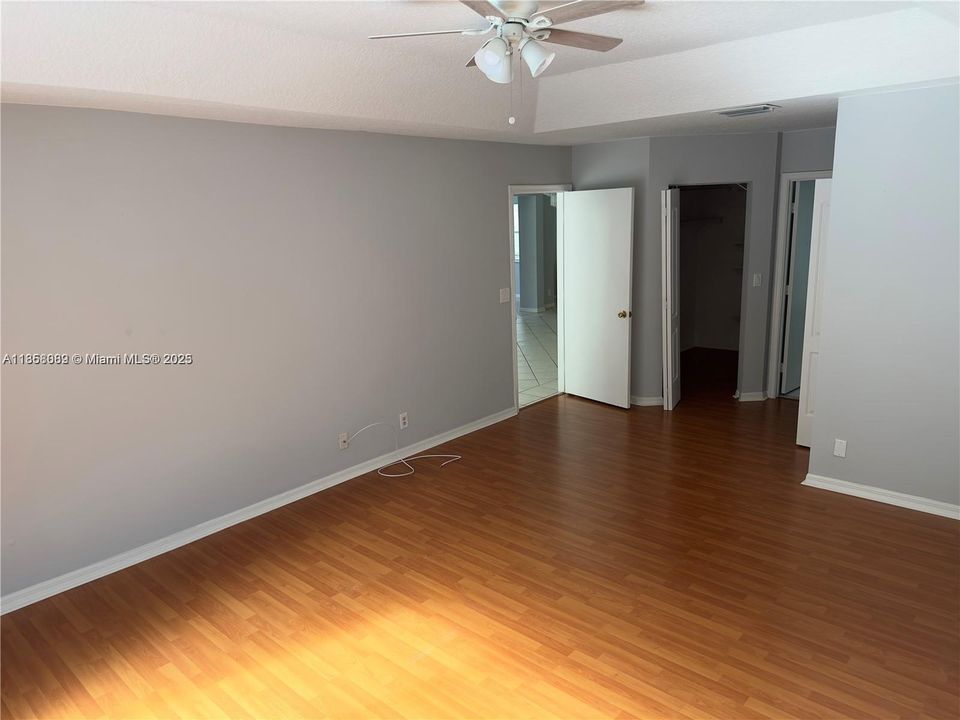 最近租的: $3,600 (3 贝兹, 2 浴室, 1927 平方英尺)