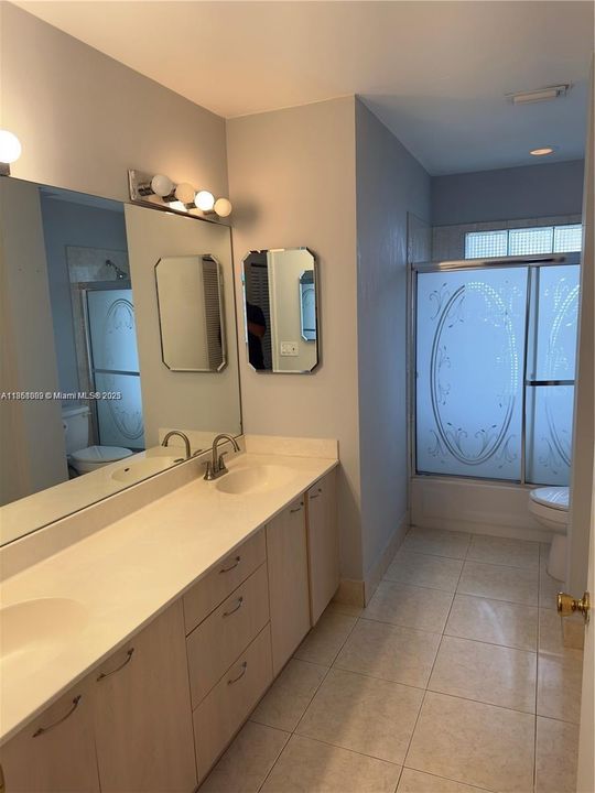 最近租的: $3,600 (3 贝兹, 2 浴室, 1927 平方英尺)