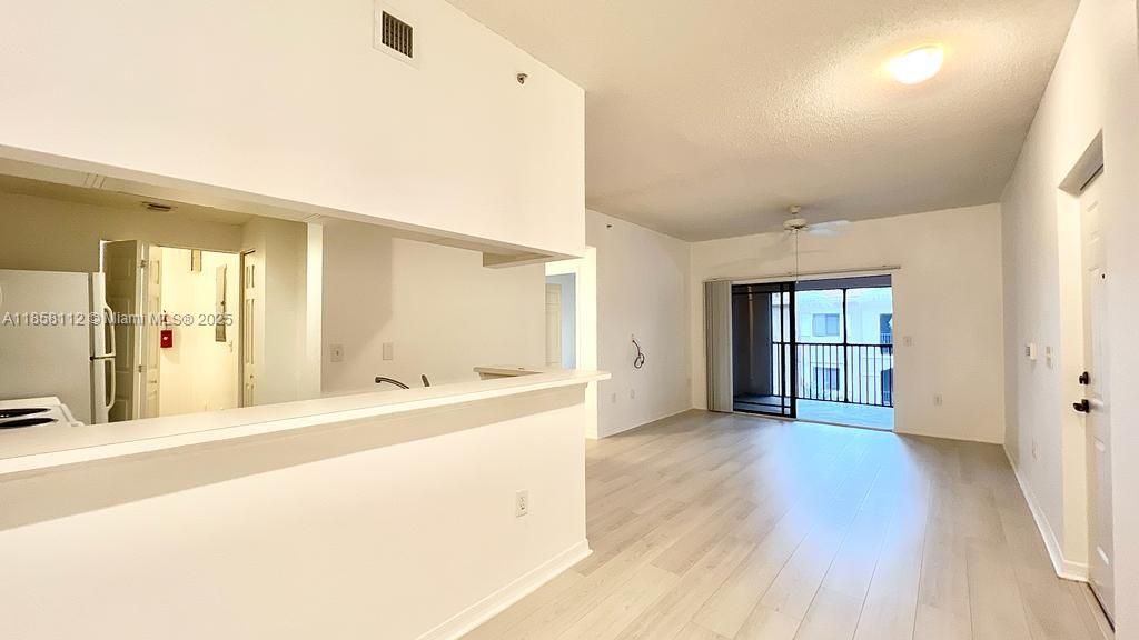 Recientemente alquilado: $2,150 (1 camas, 1 baños, 768 Pies cuadrados)