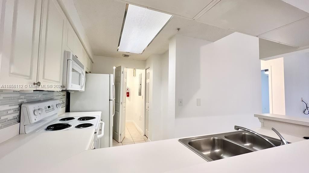 Recientemente alquilado: $2,150 (1 camas, 1 baños, 768 Pies cuadrados)