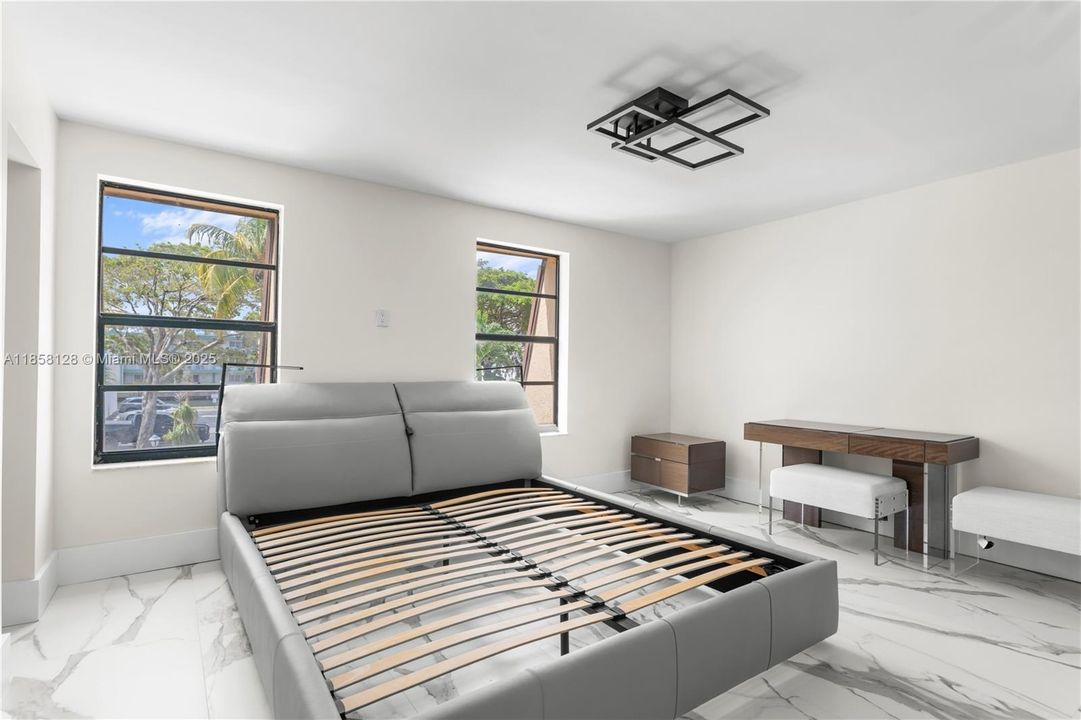 For Sale: $749,900 (2 beds, 2 baths, 1570 Square Feet)