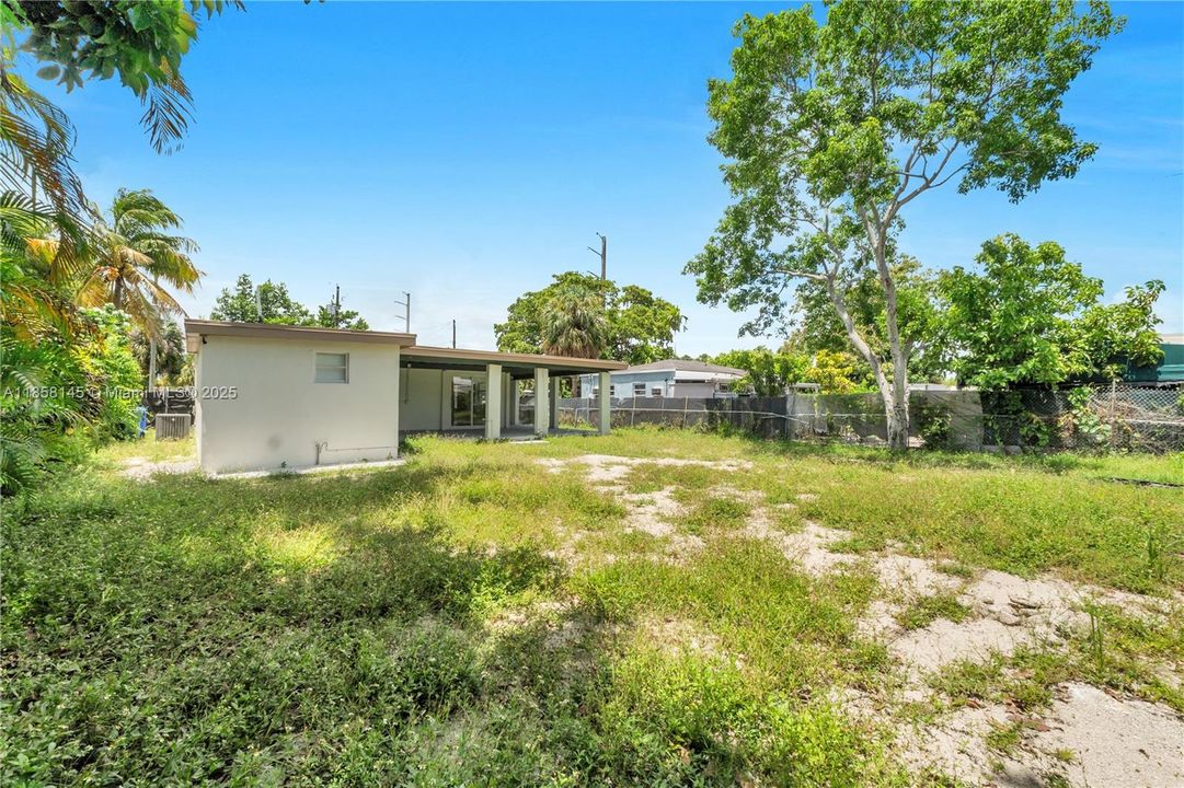 Recently Sold: $520,000 (3 beds, 1 baths, 1065 Square Feet)