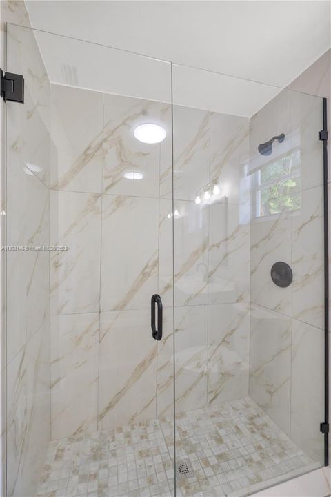 Recently Sold: $520,000 (3 beds, 1 baths, 1065 Square Feet)