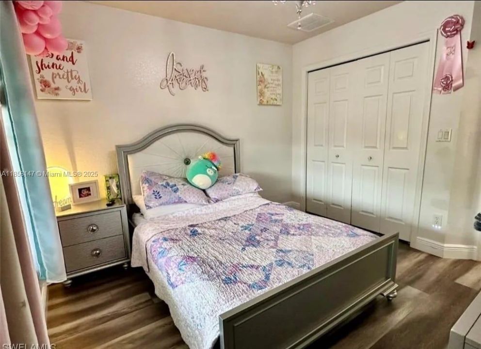 На продажу: $360,000 (3 спален, 2 ванн, 1653 Квадратных фут)