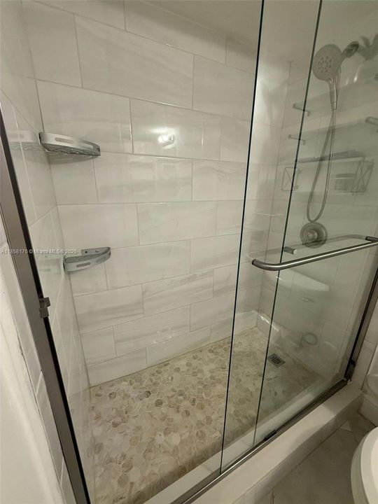 最近售出: $315,000 (3 贝兹, 2 浴室, 1160 平方英尺)