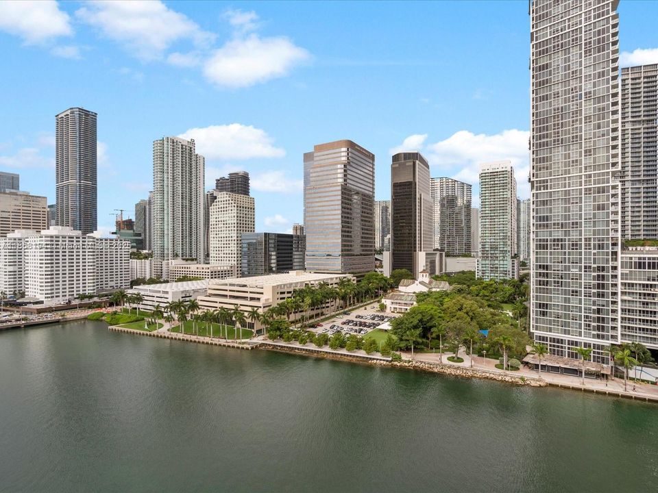 For Sale: $1,300,000 (3 beds, 2 baths, 1719 Square Feet)