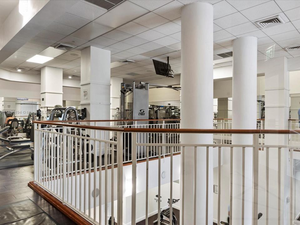 For Sale: $1,300,000 (3 beds, 2 baths, 1719 Square Feet)