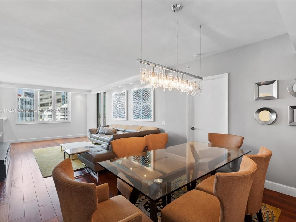 For Sale: $1,300,000 (3 beds, 2 baths, 1719 Square Feet)