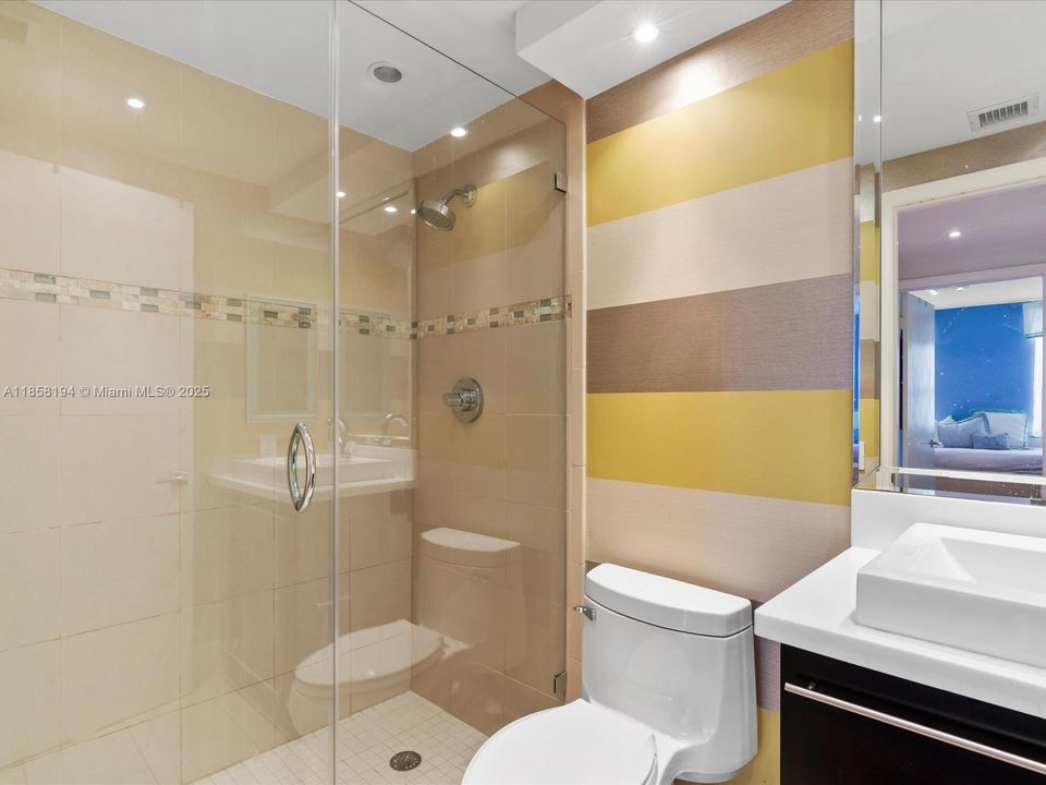 For Sale: $1,300,000 (3 beds, 2 baths, 1719 Square Feet)