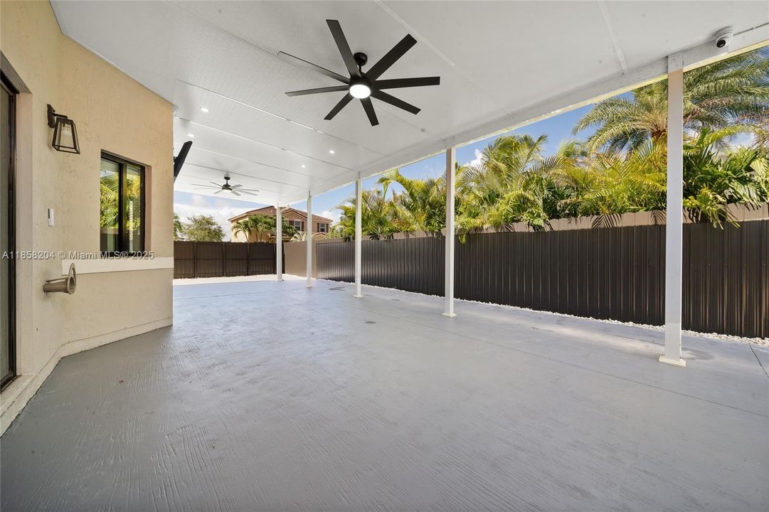 最近租的: $3,500 (4 贝兹, 2 浴室, 2484 平方英尺)