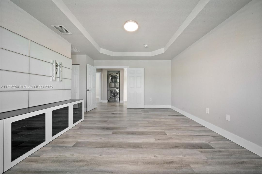 最近租的: $3,500 (4 贝兹, 2 浴室, 2484 平方英尺)