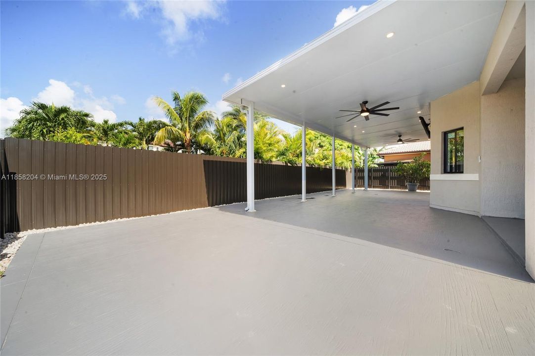 最近租的: $3,500 (4 贝兹, 2 浴室, 2484 平方英尺)