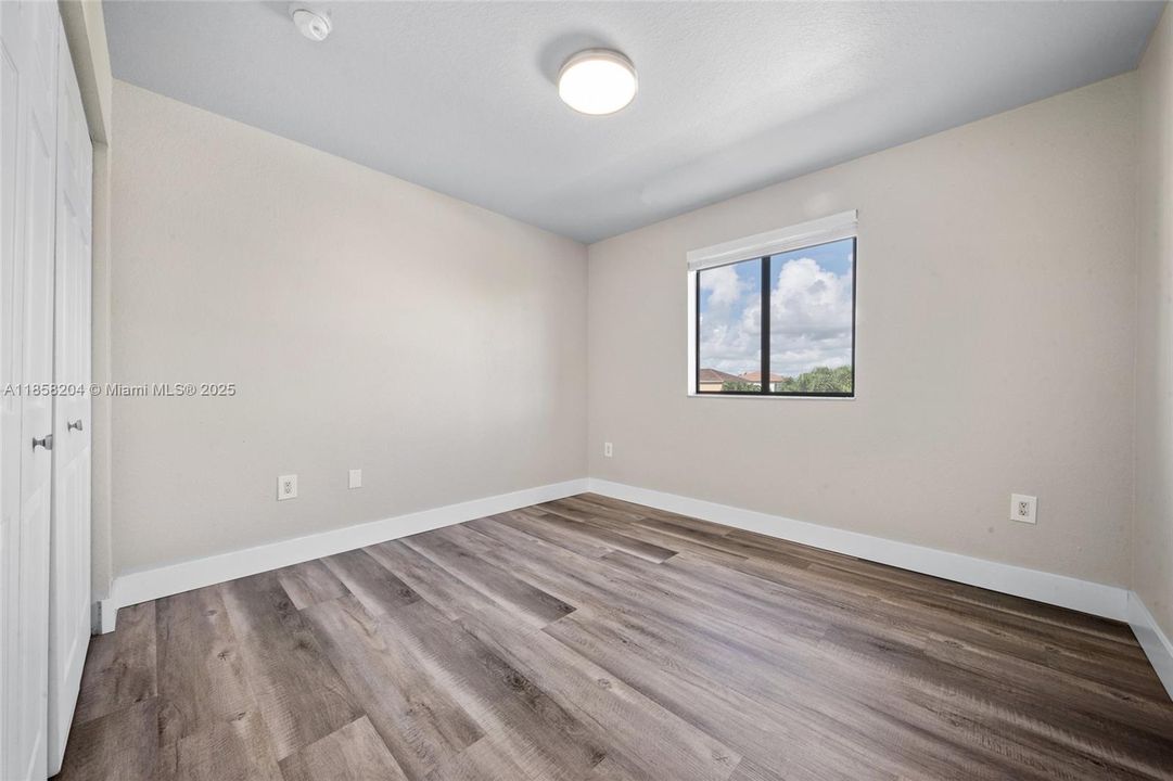 最近租的: $3,500 (4 贝兹, 2 浴室, 2484 平方英尺)