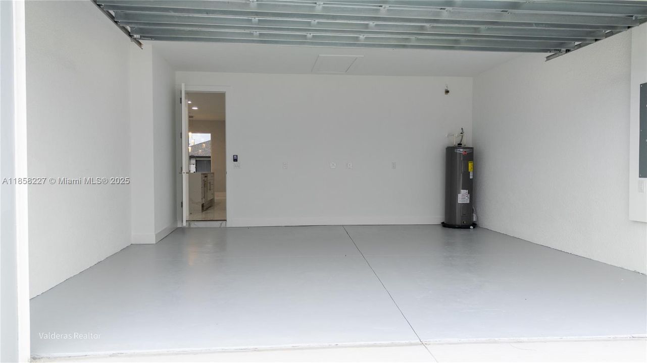 На продажу: $375,000 (3 спален, 2 ванн, 1600 Квадратных фут)