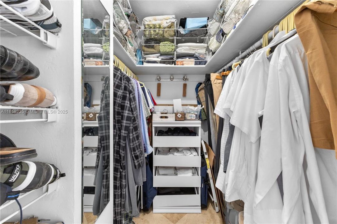 Walk-in Closet