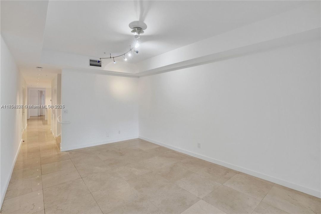 待售: $2,300,000 (3 贝兹, 3 浴室, 2640 平方英尺)