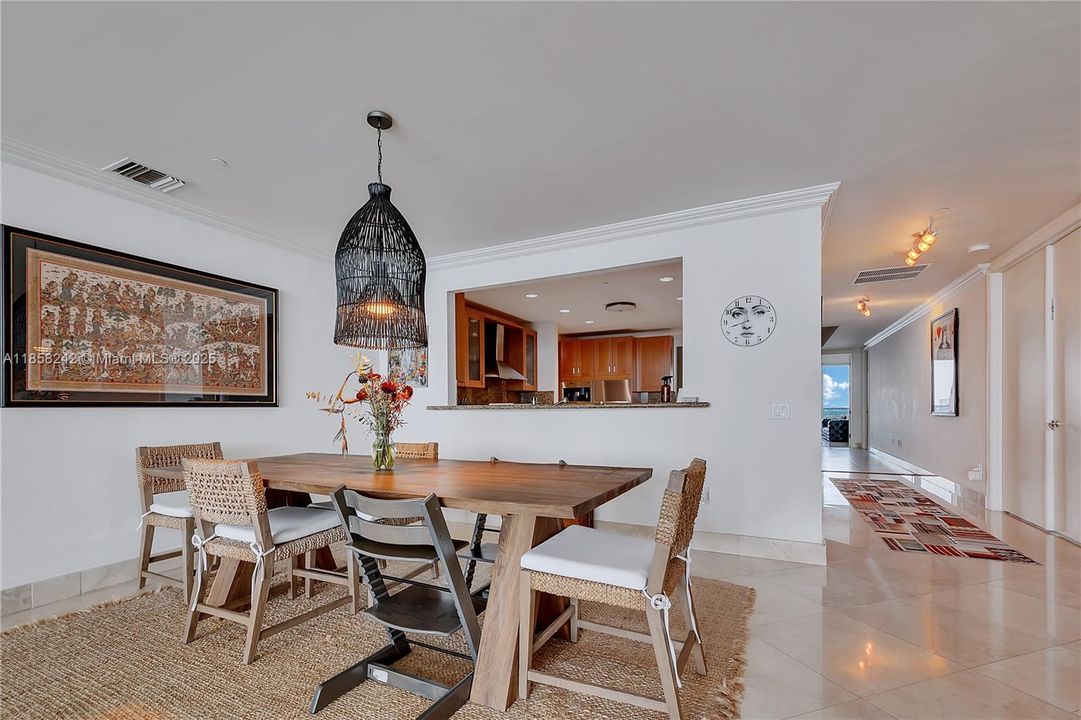 For Sale: $5,450,000 (4 beds, 4 baths, 3640 Square Feet)